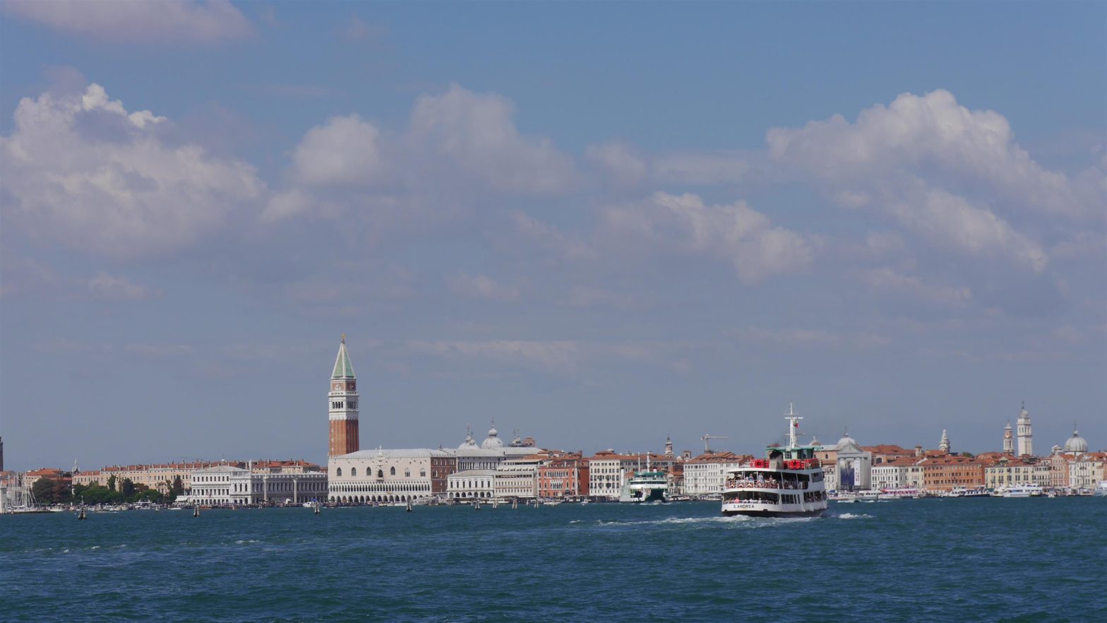 Blick auf Venedig vom Canale di San Nicolo
