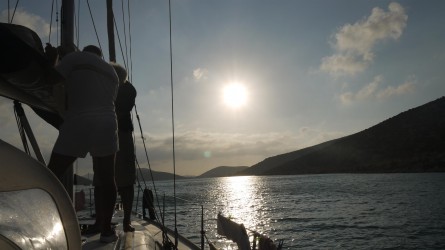 Segelreparatur auf Astypalea