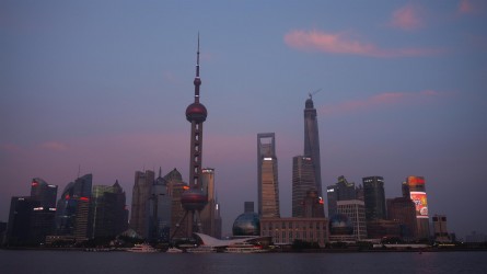 Abendlicher Blick vom Bund auf Pudong, Shanghai