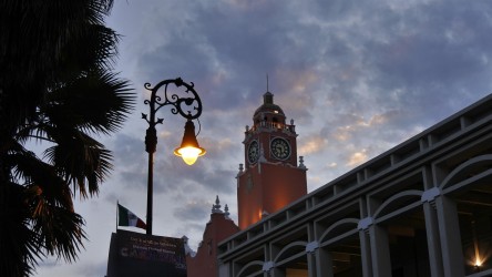 Plaza de la independencia & Catedral, Méridia