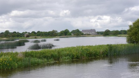 Flussabwärts Richtung Lough Derg