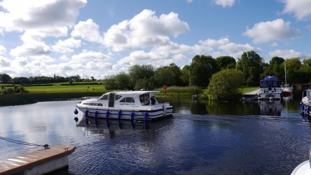 Kitty & Gerd laufen aus, Terryglass Harbour