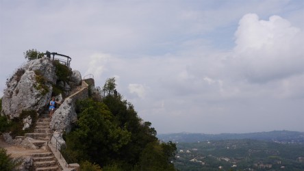 Kaizer's Throne, Pélekas