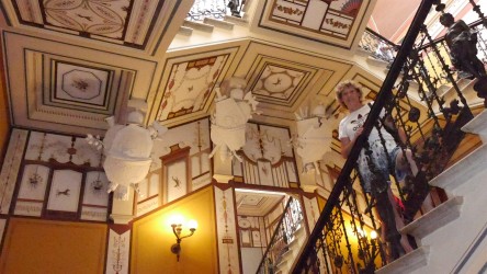 Prunkvoller Stiegenaufgang, Achíllion