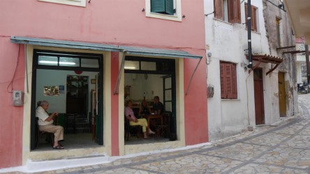 Dorftaverne, Bergdorf Chlomos