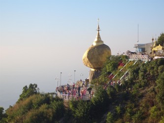 Kyaikhtiyo - Golden Rock Kyaikhtiyo - Golden Rock