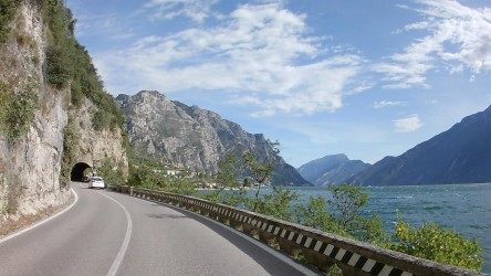 Auf der Gardesana Occidentale