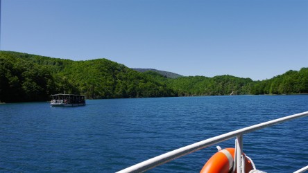 Fähre über den Kozjak See, Plitvice Mittelteil