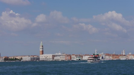 Blick auf Venedig vom Canale di San Nicolo