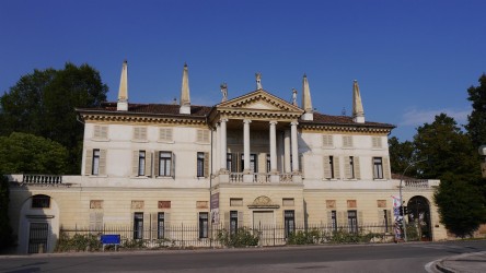 Villa Foscarini, Stra