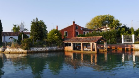 Isola Vignole, Lagune