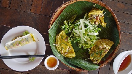 Selbst zubereiteter Banh-Khoai-Pfannkuchen