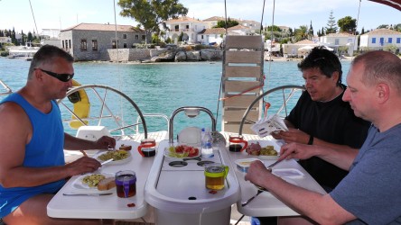 Frühstück an Bord - Skippers Petersil-Omlett