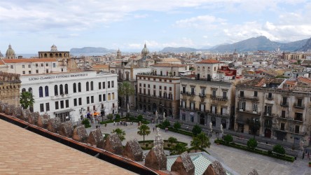 Am Dach der Kathedrale