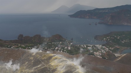 Caldera & Ponte di Ponente, Vulcano