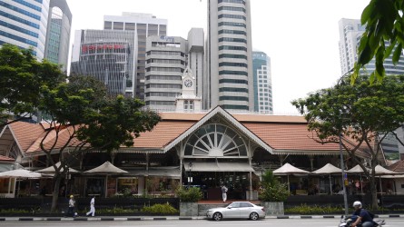 Lau Pa Sa Festival Market
