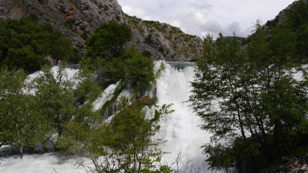 Sedrene (Sinter) Kaskaden, Fluss Krupa