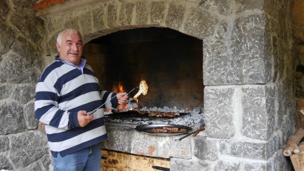 Michaels neuer Griller, Njive