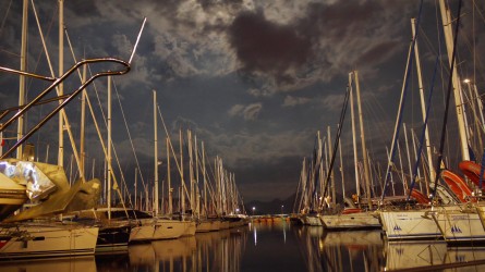 Mitternacht in der Marina