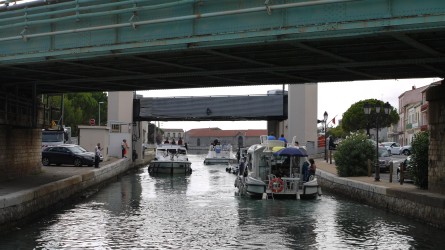 Durchfahrt Hubbrücke in Frontignan