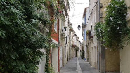 Stadtbummel in Mèze