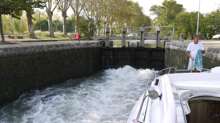 Schleusung Villeneuve-les-Beziers Serie