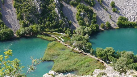Alte Steinbrücke über die Krupa