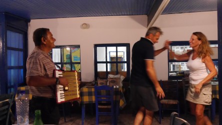 Regina & Gerald beim Tanz, Ufertaverne Sounion