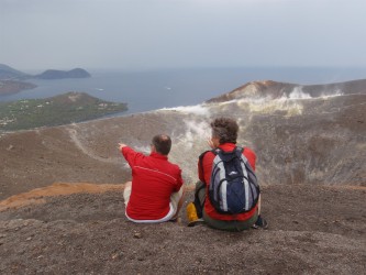 OLYMPUS DIGITAL CAMERA Am Kraterrand - © Peter