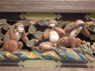 Drei Affen am Toshogu Schrein