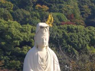 Ryōsen-Kannon Skulptur