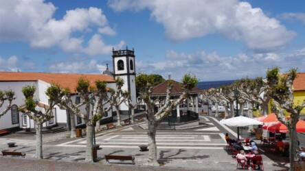 Drink am Kirchenplatz, Mosteiros