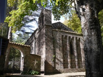 Romanische Kirche San Leonardo de Siete Fuentes
