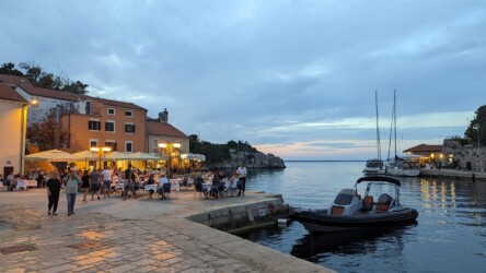 Abend in Veli Lošinj