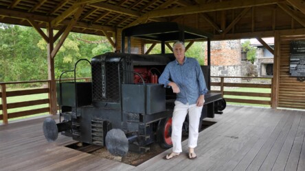 Alte Lokomotive zu den Zuckerfeldern