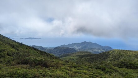 Ausblick von der Vulkanlandschaft des La Soufrière