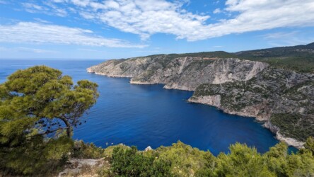 Sunset point Cross taverne, Kambi