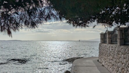 Uferpromenade in Banjol