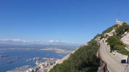 Auffahrt ins Gibraltar Nature Reserve