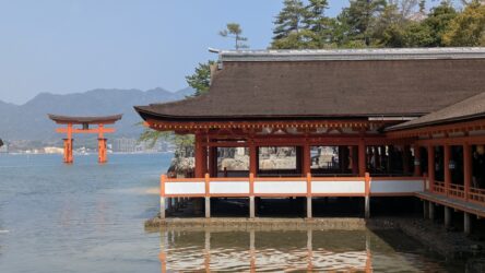 Itsukushima Schrein