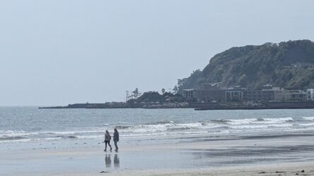 Yuigahama Beach, Kamakura
