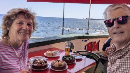 Angekommen. Erste Tapas im Café al Mar