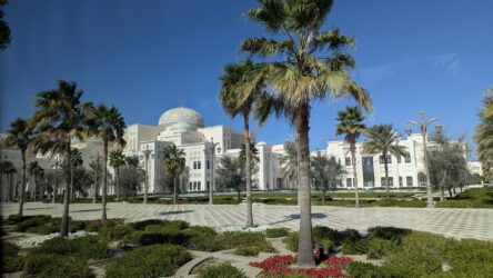 Qaṣr Al-Waṭan Palast
