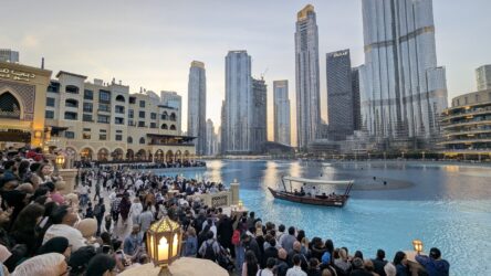Dubai Fountain Lake